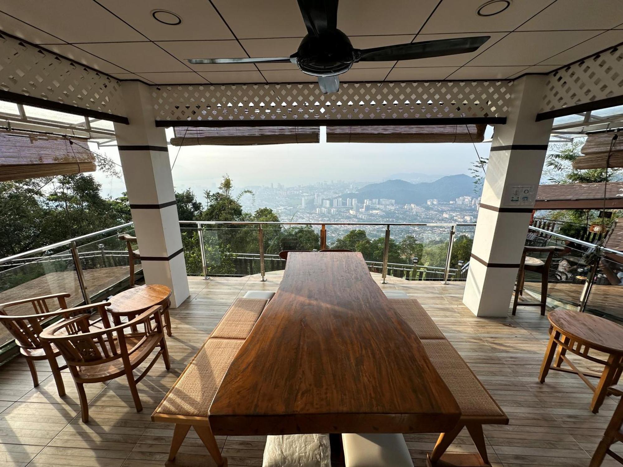 فندق Hickory Penang Hill آير ايتام المظهر الخارجي الصورة